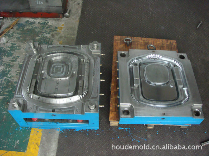 容易导致杂质落入排气孔内