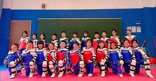 在跆拳道领域，2025年的“少年强”全国线上系列