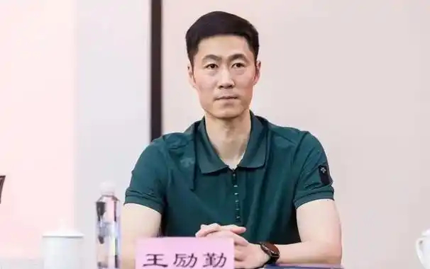 国乒双冠失守暴露高强度赛事隐患