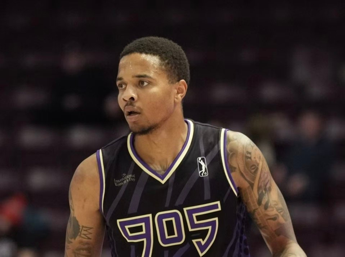 杨瀚森力拼篮板助混音追至2分差 富尔茨17+7+7引领