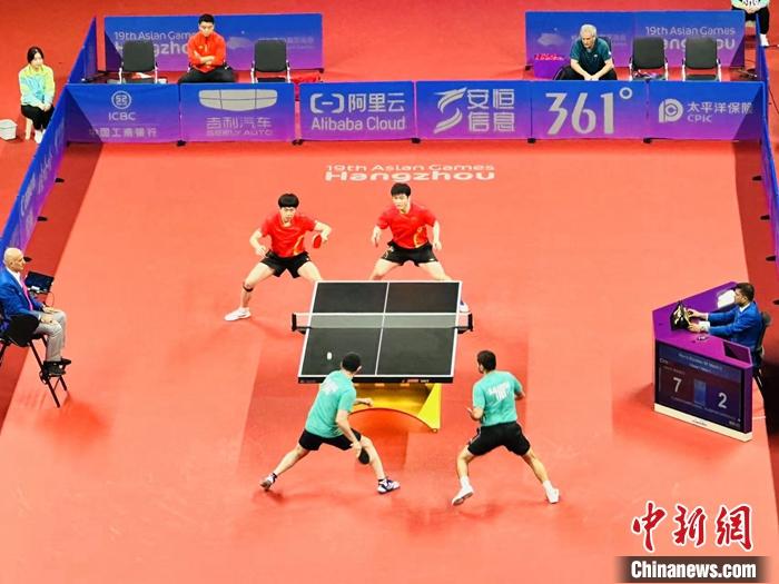 樊振东王楚钦直落四局力克伊朗组合晋级男双决