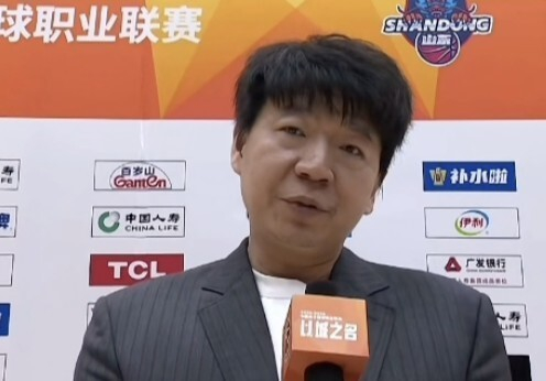 山东男篮力克福建邱彪：