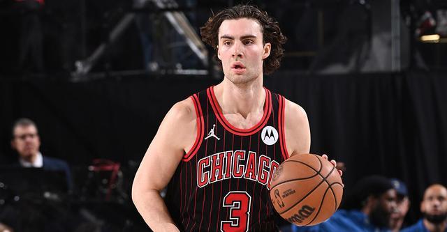 约什-吉迪砍三双超越乔丹并列历史第19位